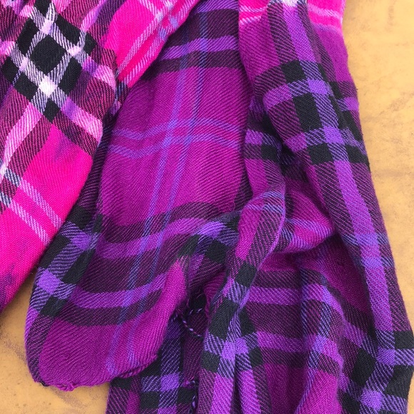 3/$20 Pink & purple tie dye tassel oblong scarf - Picture 4 of 4